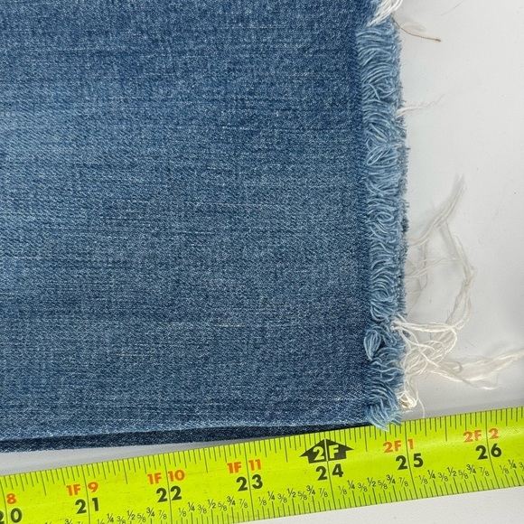 Madewell The Perfect Vintage Jean in Hernando Wash: Raw Hem Edition - Picture 11 of 16